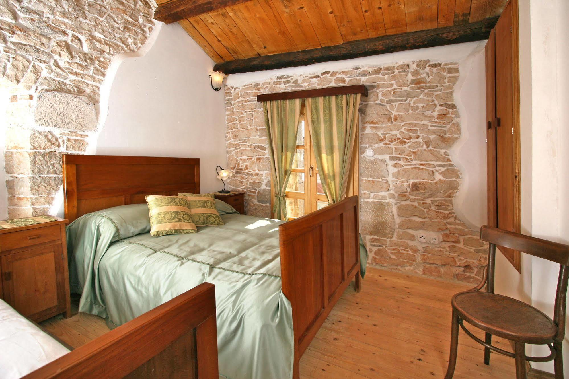 Kastel Kastelir Bed and Breakfast Eksteriør billede